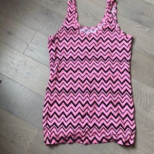 Pink and black dig zag tank top